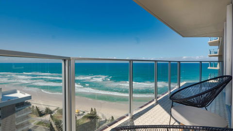 Hi Surf Beachfront Resort Apartments - Foster Accommodation 0