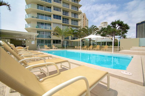 Hi Surf Beachfront Resort Apartments - Foster Accommodation 42
