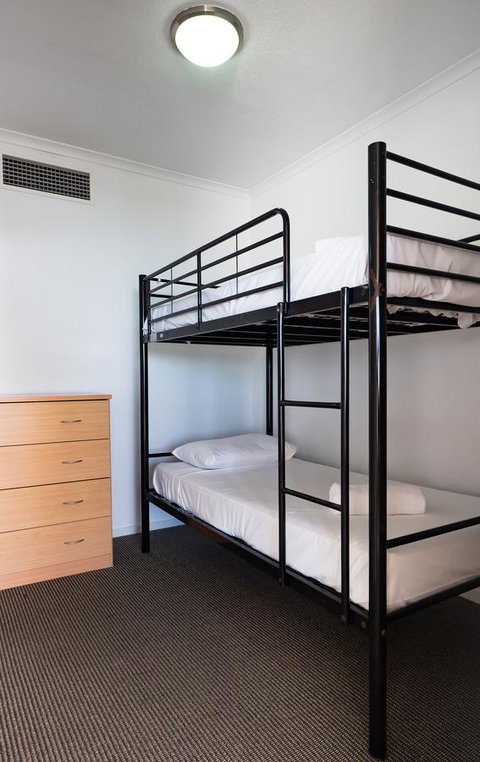 Swell Resort Burleigh Heads - Foster Accommodation 30