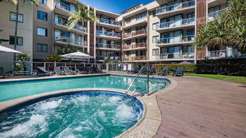 Swell Resort Burleigh Heads - Foster Accommodation 1