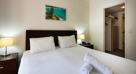 Swell Resort Burleigh Heads - Foster Accommodation 38