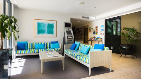 Swell Resort Burleigh Heads - Foster Accommodation 18