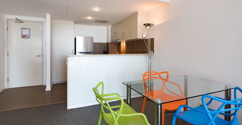 Swell Resort Burleigh Heads - Foster Accommodation 5
