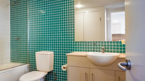 Swell Resort Burleigh Heads - Foster Accommodation 41