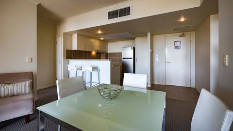 Swell Resort Burleigh Heads - Foster Accommodation 36