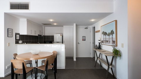 Swell Resort Burleigh Heads - Foster Accommodation 40