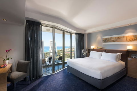 Sofitel Gold Coast Broadbeach - Foster Accommodation 3