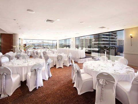 Sofitel Gold Coast Broadbeach - Foster Accommodation 37
