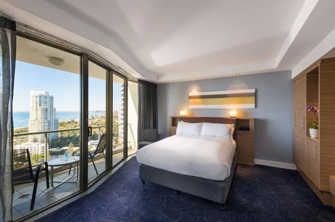 Sofitel Gold Coast Broadbeach - Foster Accommodation 8