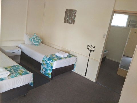 Arkana Motel - Foster Accommodation 39