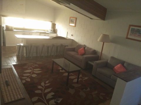 Arkana Motel - Foster Accommodation 3