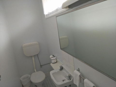 Arkana Motel - Foster Accommodation 16