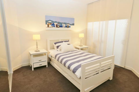 Dune On The Beach - Foster Accommodation 5