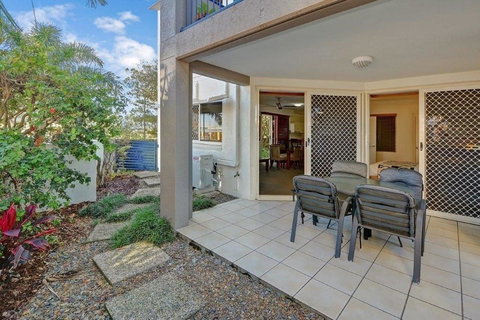 Raffles Mooloolaba - Foster Accommodation 7