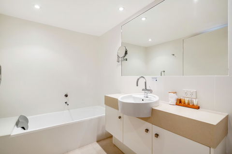 Picture Point Terraces - Foster Accommodation 34