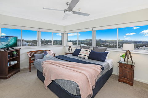 Elouera Tower - Foster Accommodation 0