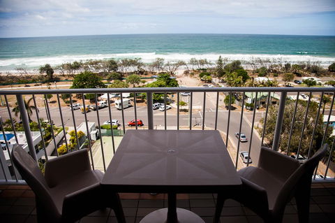 Elouera Tower - Foster Accommodation 5