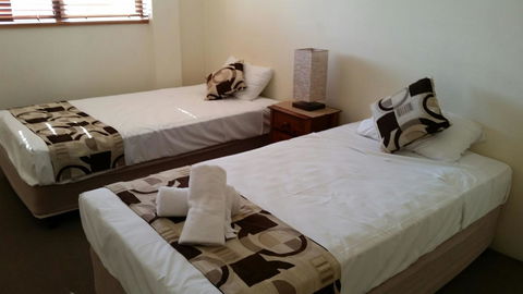 Elouera Tower - Foster Accommodation 26