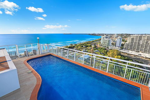 Elouera Tower - Foster Accommodation 1