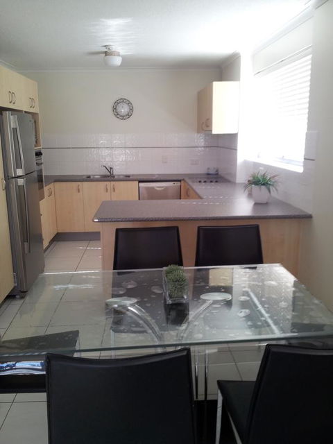 Elouera Tower - Foster Accommodation 17