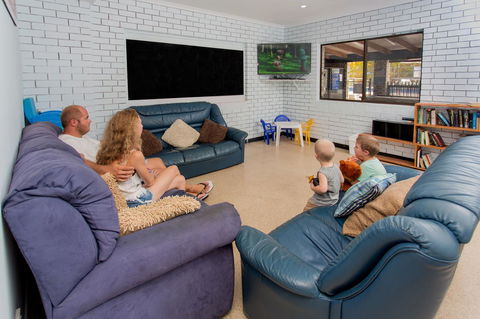 Ingenia Holidays Noosa North - Foster Accommodation 11