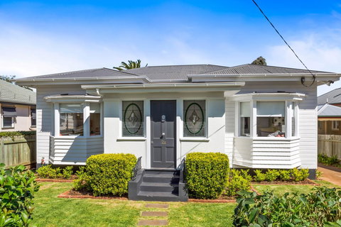 The Lighthouse - Foster Accommodation 1