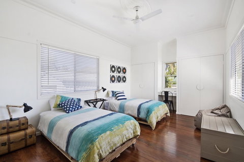 The Lighthouse - Foster Accommodation 6