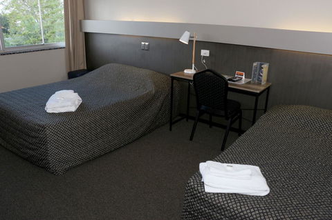Brighton Hotel - Foster Accommodation 4