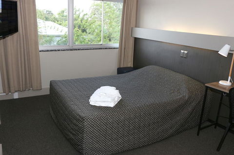 Brighton Hotel - Foster Accommodation 1