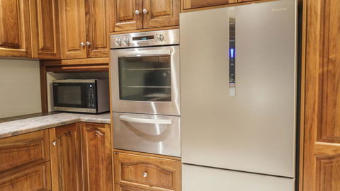 Watervale Hotel Guesthouse - Foster Accommodation 2