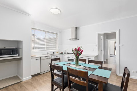 Wattle Grove Villa - Foster Accommodation 0