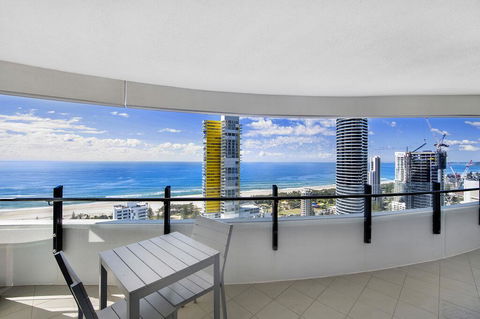 Wave Apartments Broadbeach - Foster Accommodation 3