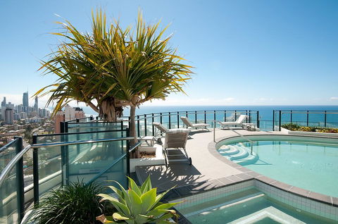 Wave Apartments Broadbeach - Foster Accommodation 0