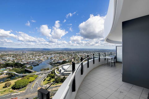 Wave Apartments Broadbeach - Foster Accommodation 2