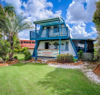 Wayfarers Beachouse - Rainbow Beach Everything you need just metres to the beach - Foster Accommodation