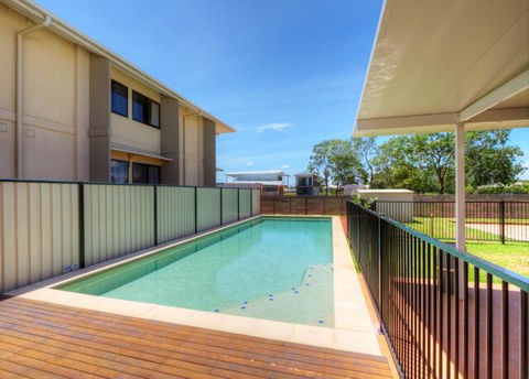 Weipa Motel Resort - Foster Accommodation 1