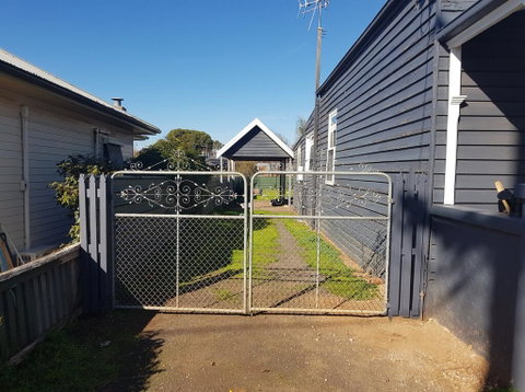 Welcome Stranger Cottage - Foster Accommodation 2