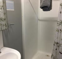 Wellshot Hotel - Foster Accommodation
