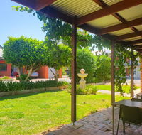 Wentworth Central Motor Inn - Foster Accommodation