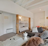 Whiskey Flat 2 - Foster Accommodation