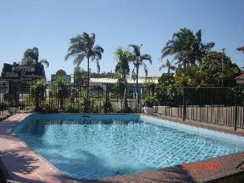 White Lanterns Motel - Foster Accommodation 0