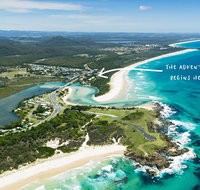 White Waves on the Beach - Foster Accommodation