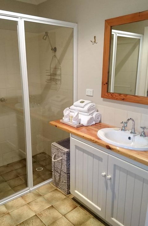 William Bay Cottages - Foster Accommodation 3