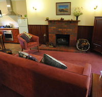 Wintarni Olives Cottage - Foster Accommodation