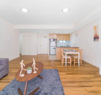Wolli Creek Airport Serviced 2 Bedroom Apartment - Foster Accommodation