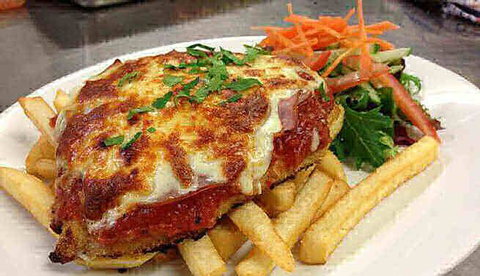 Woolpack Hotel Tumut - Foster Accommodation 1