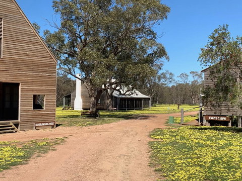 Yarrabandai Creek Homestead - Foster Accommodation 3