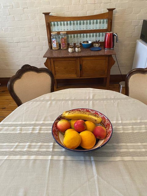 Yass Central B&B - Foster Accommodation 2