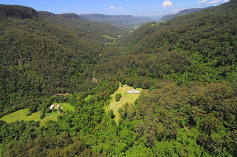 Yeola - Lush Location With River Access! - Foster Accommodation 0