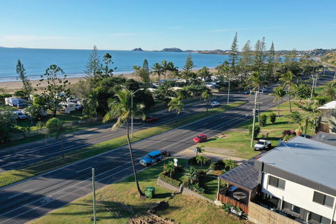 Yeppoon Beachhouse - Foster Accommodation 0
